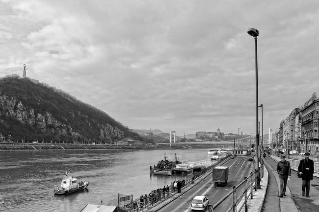 Sur la rive gauche du Danube, Budapest - On the left bank of the Danube, Budapest