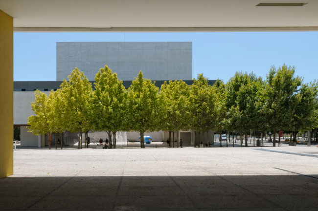 Pavillon de la Connaissance, conçu par l'architecte Joäo Luís Carrilho da Graça, Parc des Nations, Lisbonne - Portugal Pavilion, designed by architect Joäo Luís Carrilho da Graça, Park of Nations, Lisbon